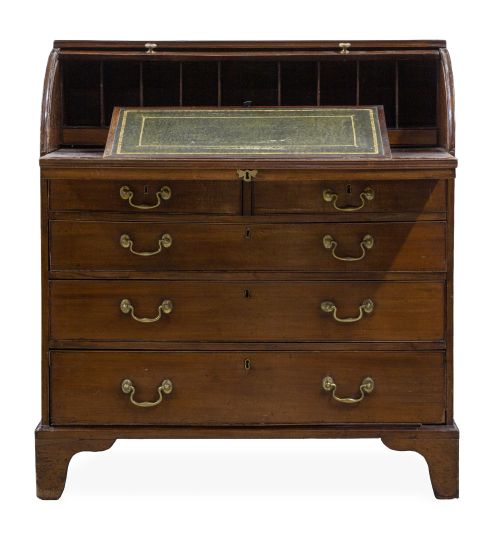 Bureau de tambor Jorge III de madera de caoba.Inglaterra,