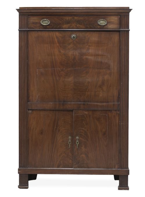 Bureau a abattant de madera tallada de caoba.Francia, pri