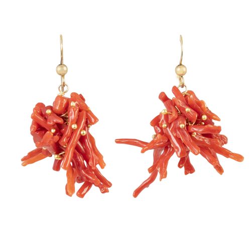Pendientes largos de coral rojo mediterráneo en racimos de 