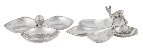 Lote de una entremesera y un centro de plata.España, S. X