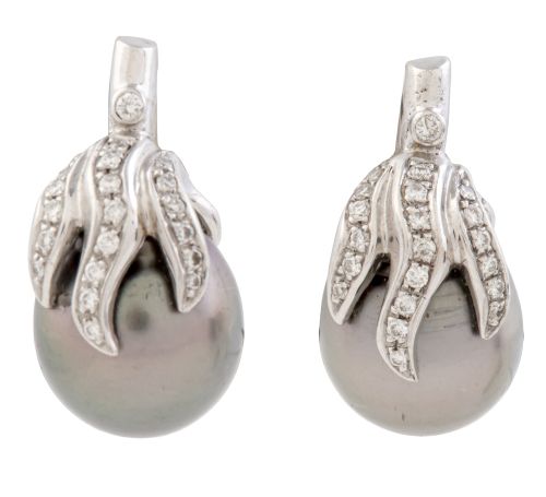 Pendientes con perlas de Tahití y brillantes en diseño de g