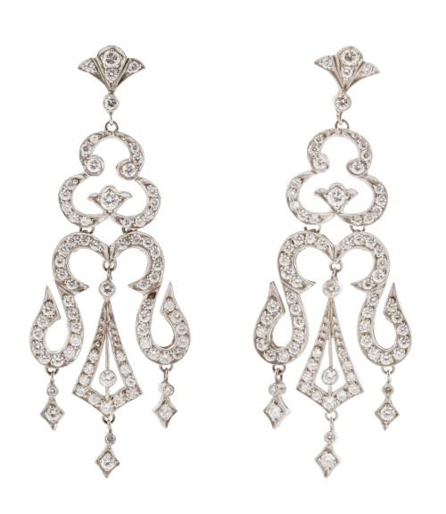 Pendientes chandelier largos articulados cuajados de brilla