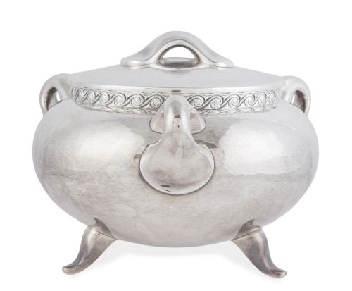 Tétard Fréres (1880-1931).Sopera de plata sterling, ley 9