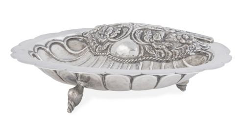 Venera de plata peruana de ley 925. Con marcas.S. XX.
