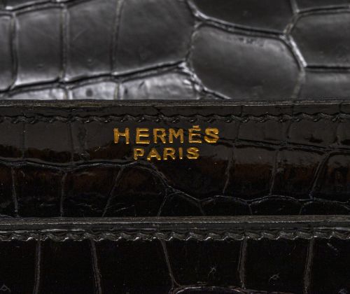 Bolso HERMÉS vintage en cocodrilo negro con asa corta