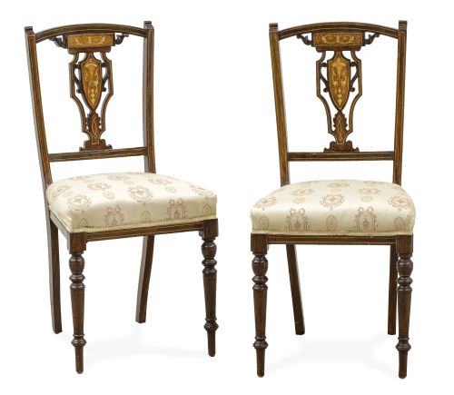 Pareja de sillas eduardinas de madera de palosanto y marque