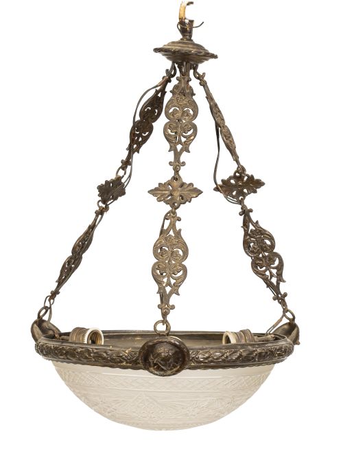Lámpara con plafón de cristal tallado, montado en metal dor