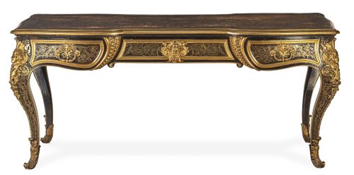 "Bureau plat" Luis XIV de madera de palisandro, marquetería