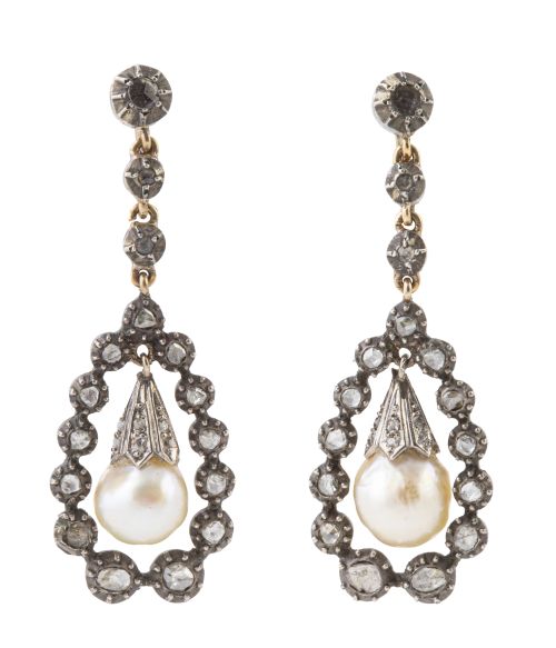 Pendientes largos S. XIX con diseño de gota de diamantes y 