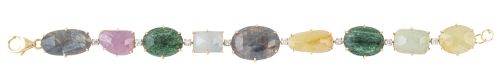 Pulsera labradoritas, cuarzos y corindón de diferentes tall