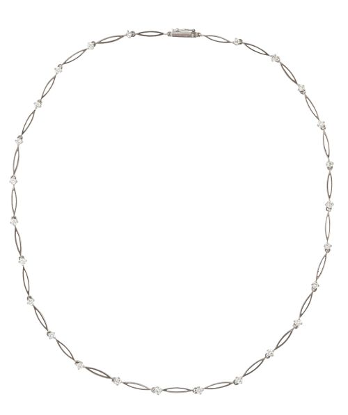 Collar de brillantes engastados en garras alternos con piez