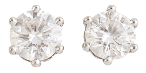 Pendientes dormilonas con brillantes que suman 3,06 ct 