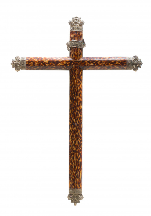 Cruz procesional con alma de madera, símil carey, cantonera
