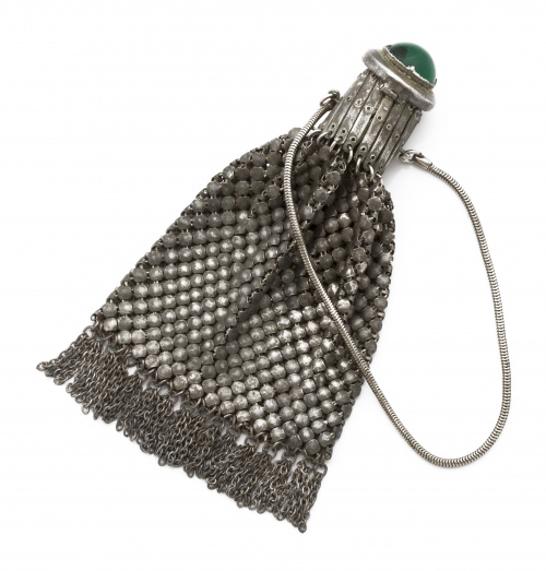 Bolso años 30 en malla de metal plateado con cabuchón de vi