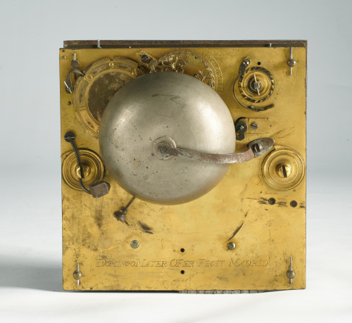 Domingo Mayer*Reloj bracket con caja en color crema y dora