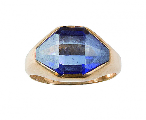 Sortija años 30 con piedra azul de talla escalonada en mont