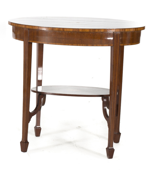 Mesa velador eduardina en madera de caoba y marquetería.In