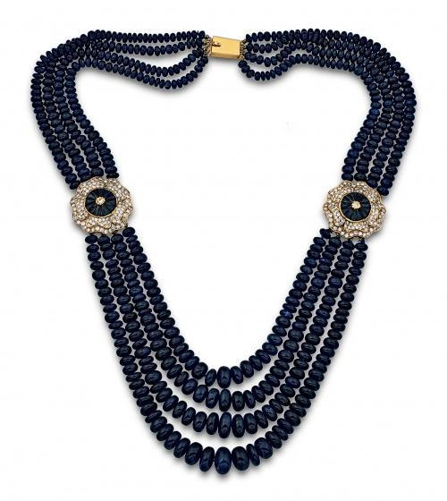 Collar de cuatro hilos de zafiros de tamaño creciente,con d