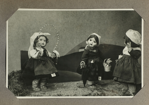 Álbum de fotos de Mariquita Pérez en piel, contiene: 16 fot