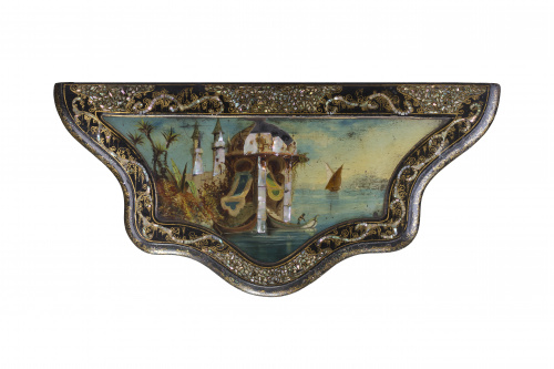 Pareja de consolas isabelinas de madera lacada de negro e i