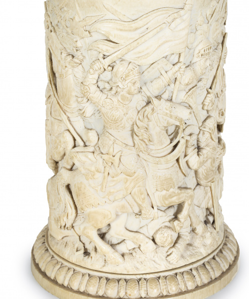 Tankard en marfil talladoAlemania, S. XIX