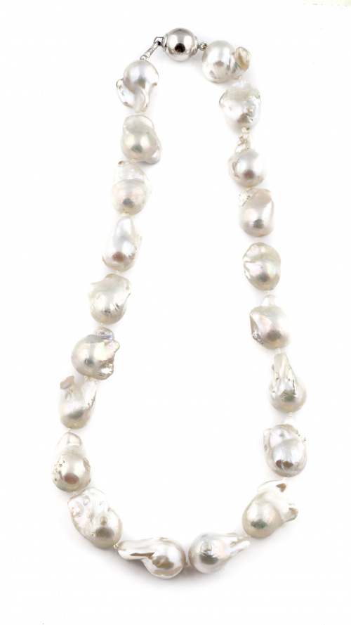 Collar de perlas barrocas de los mares del sur de 15,5 a 17