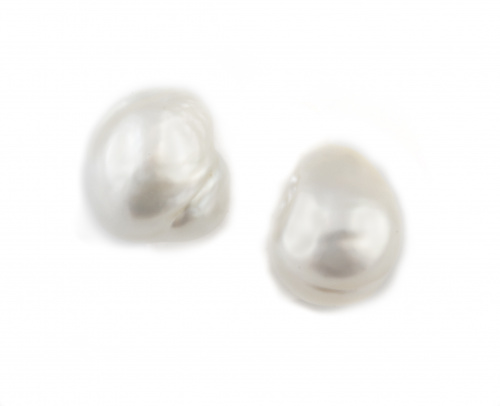 Pendientes con perlas Australianas ligeramente barrocas en 