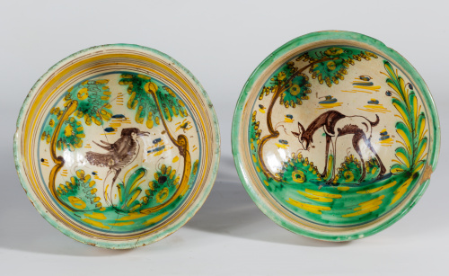 Cuenco en cerámica de la serie polícroma con ciervo flanque