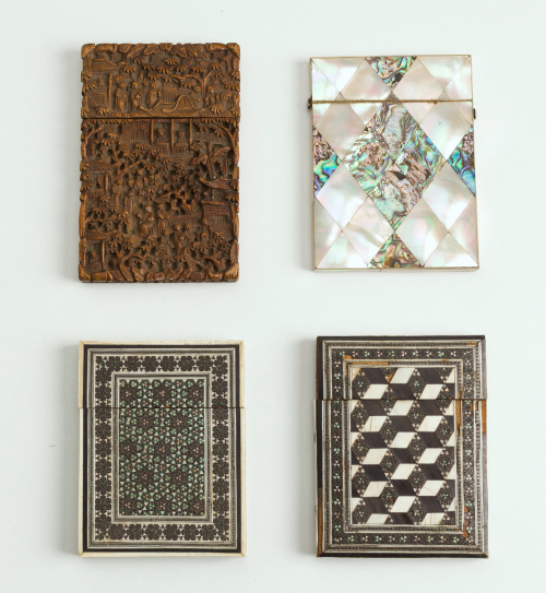 Tarjetero con taracea marfil y metal.. Trabajo angloindio 