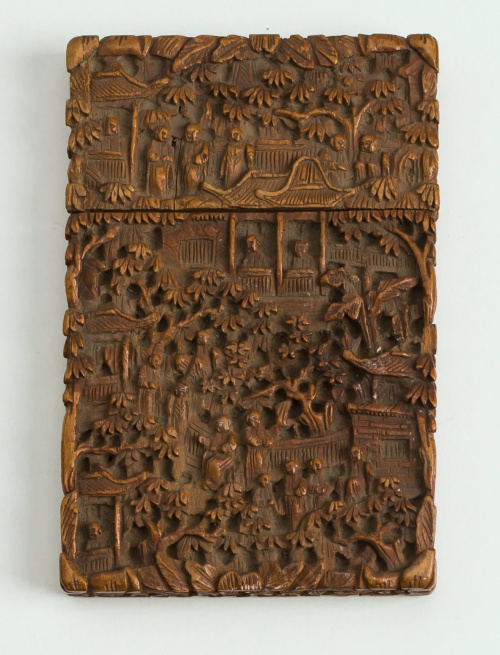 Tarjetero de boj tallado. Trabajo Cantones,  S.XIX