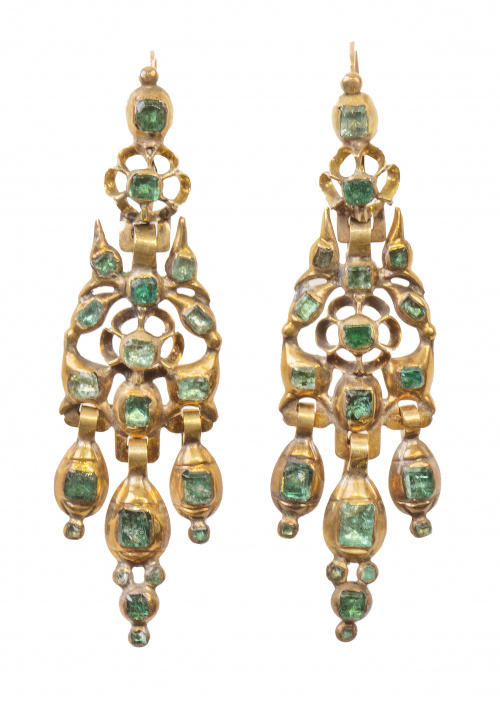 Arracadas de esmeraldas, probablemente catalanas de ff. S. 