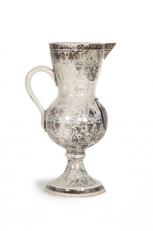 Importante “Pichela” o jarro de pico en cerámica de reflejo