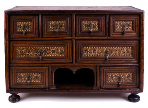 Papelera en madera de nogal y taracea en maderas teñidas y 