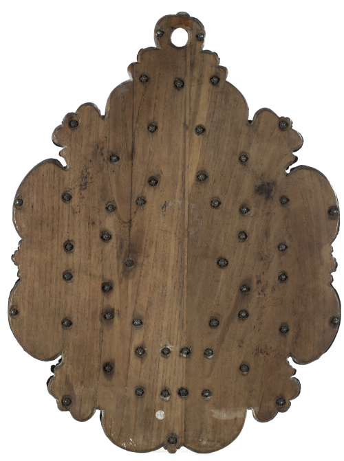 Retablo de plata repujada de su color y dorada. Alma de mad