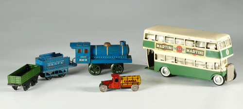 Locomotora en hojalata policromada, de Rico, años 50