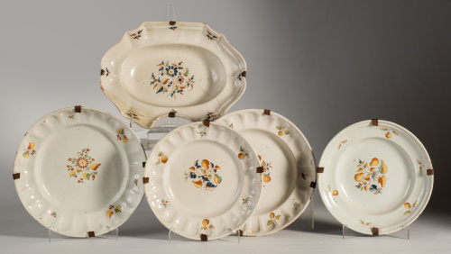 Plato en cerámica esmaltada de la serie de la patata.Alcor