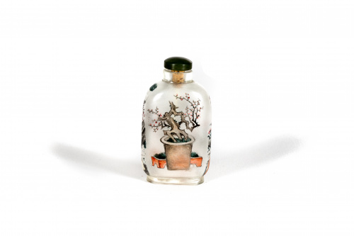 “Snuff-bottle” pintado bajo cristal a la manera de Liu Shou