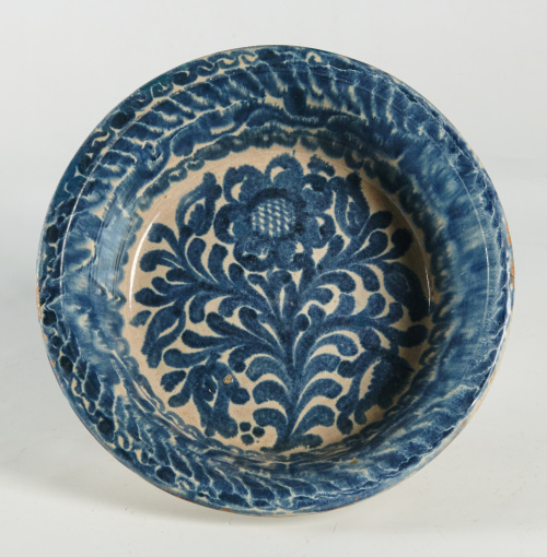 Lebrillo en cerámica de Fajalauza vidriada en blanco y azul