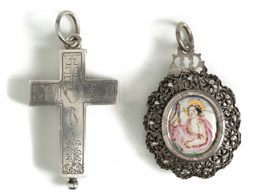 Cruz de plata relicario con reliqias de plata de San Ignaci