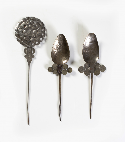 Tupu o alfiler de plata con forma de flor.Bolivia o Perú, 