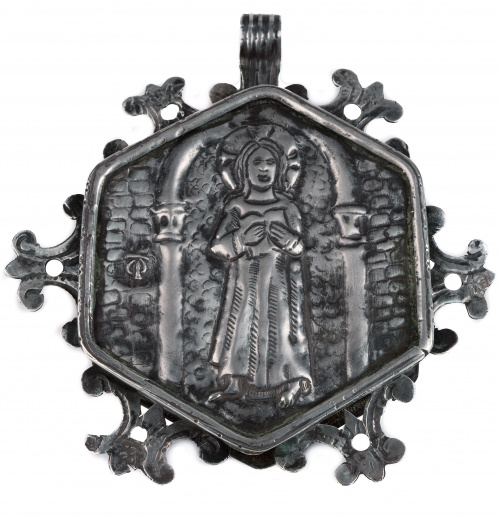 Medalla devocional-viático? con tapa de plata y esmalte, ma