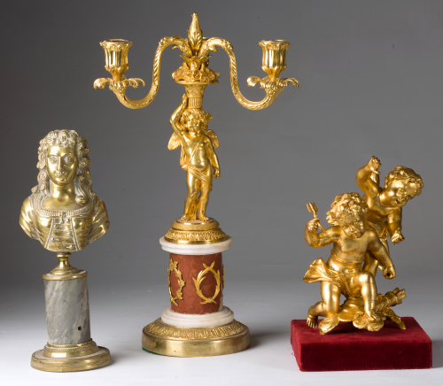 Candelabro Napoleón III de tres luces en bronce dorado con 