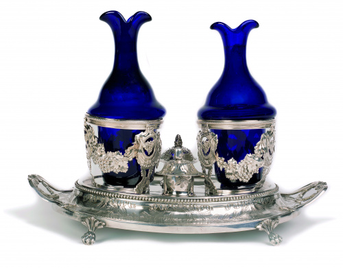 Recado de vinagreras en plata francesa y frascos de cristal