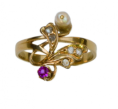 Sortija lanzadera S. XIX con perla y rubí en ramitas de bri