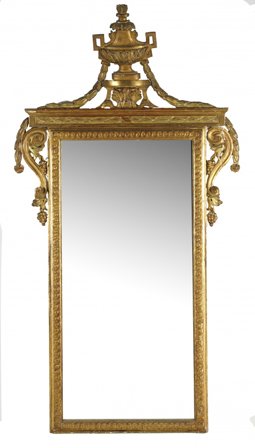 Gran espejo Carlos IV en madera tallada y dorada.Trabajo e