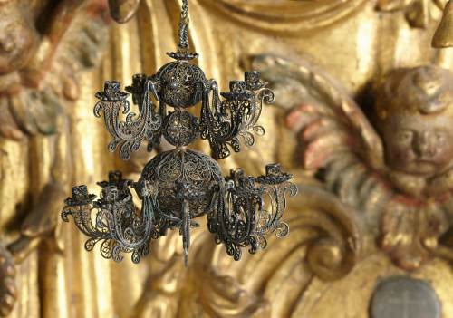 Expositor para la Sagrada Forma con forma de baldaquino, de