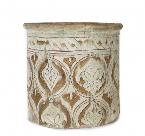 Brocal de pozo de cerámica esmaltada en verde sobre esmalte