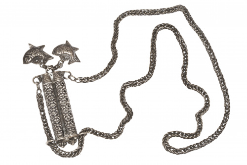 Mezuza, en plata repujada y calada.S. XIX - pp.XX