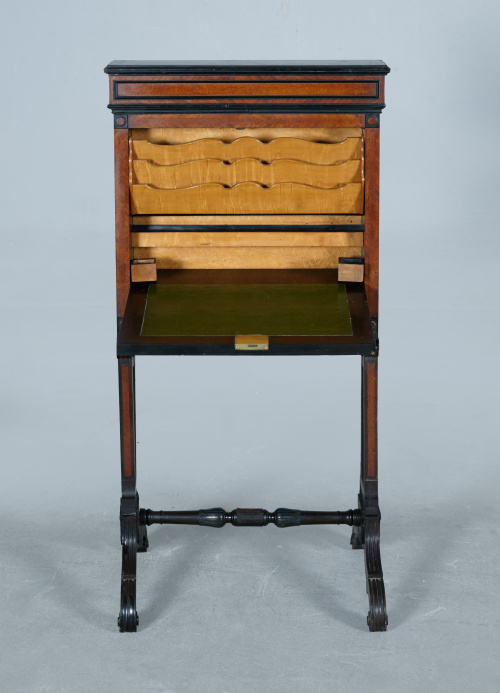 Escritorio “a abattant” en madera de palorrosa, palosanto y