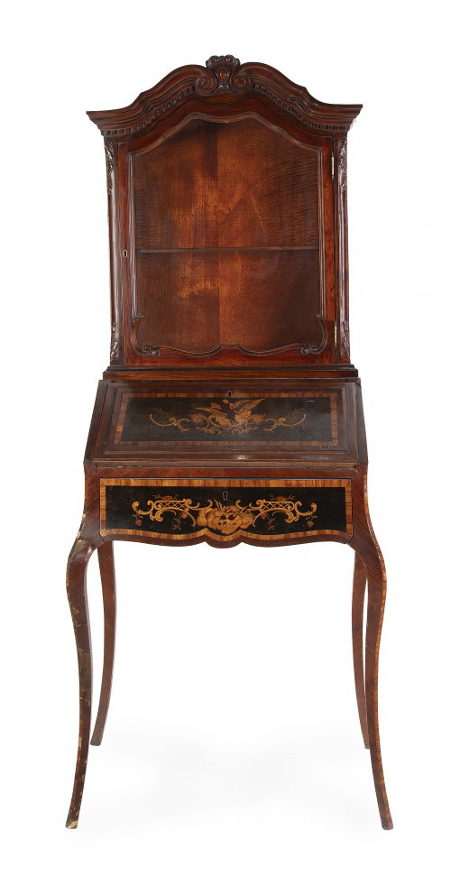 Escritorio con vitrina en madera de caoba y decoración piro